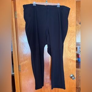 Catherines black 5X Right Fit black slacks - size 32W